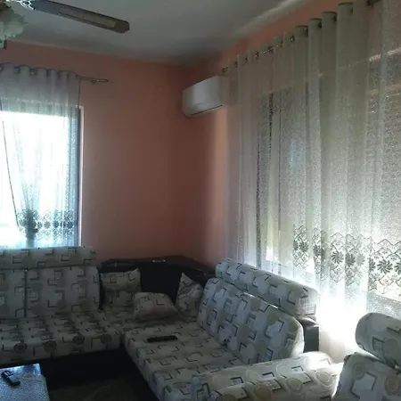 Green House Villa *